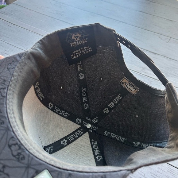 California top level one size snap back hat grey and black - Picture 5 of 6